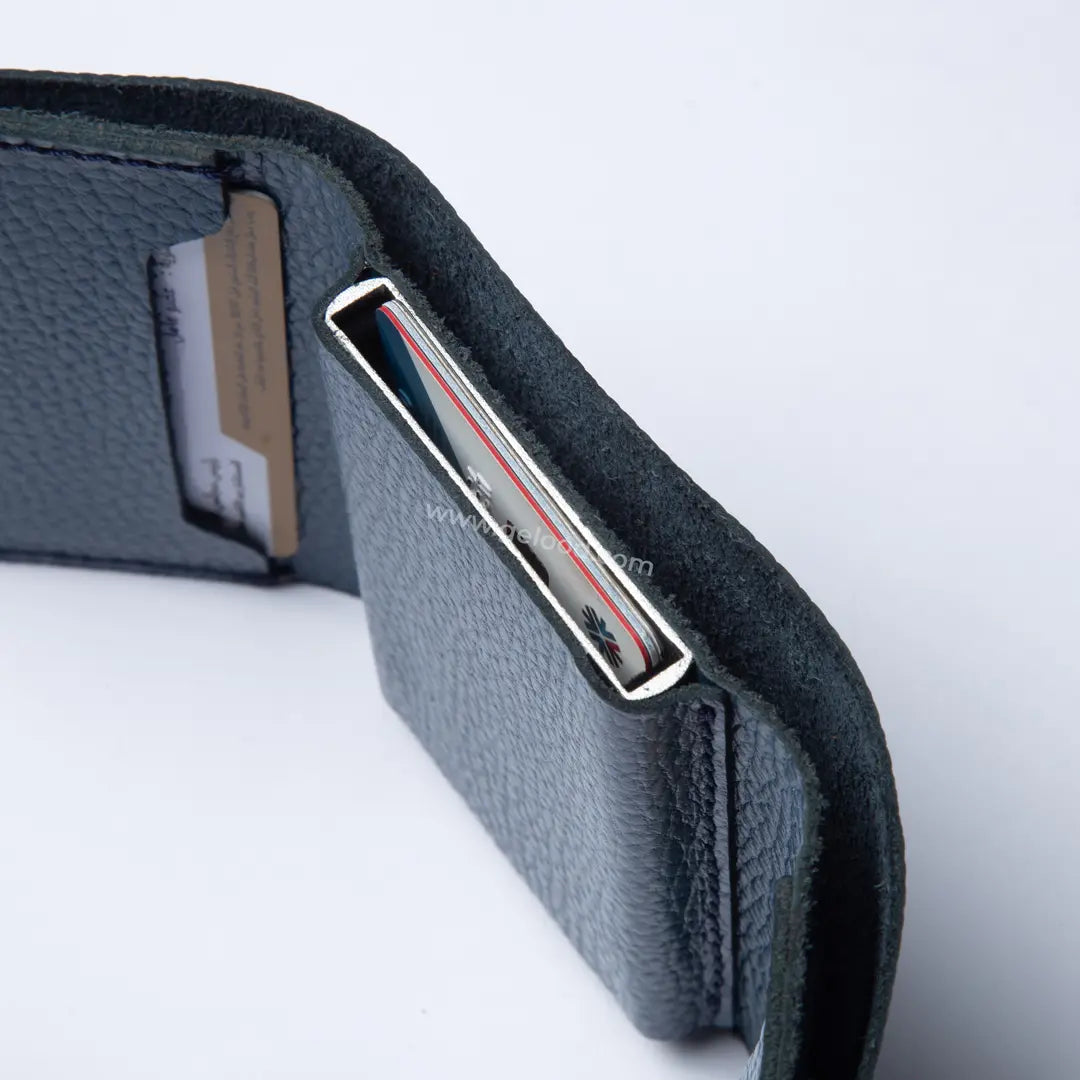 محفظة جلد طبيعي كلاسيك (كود 8)